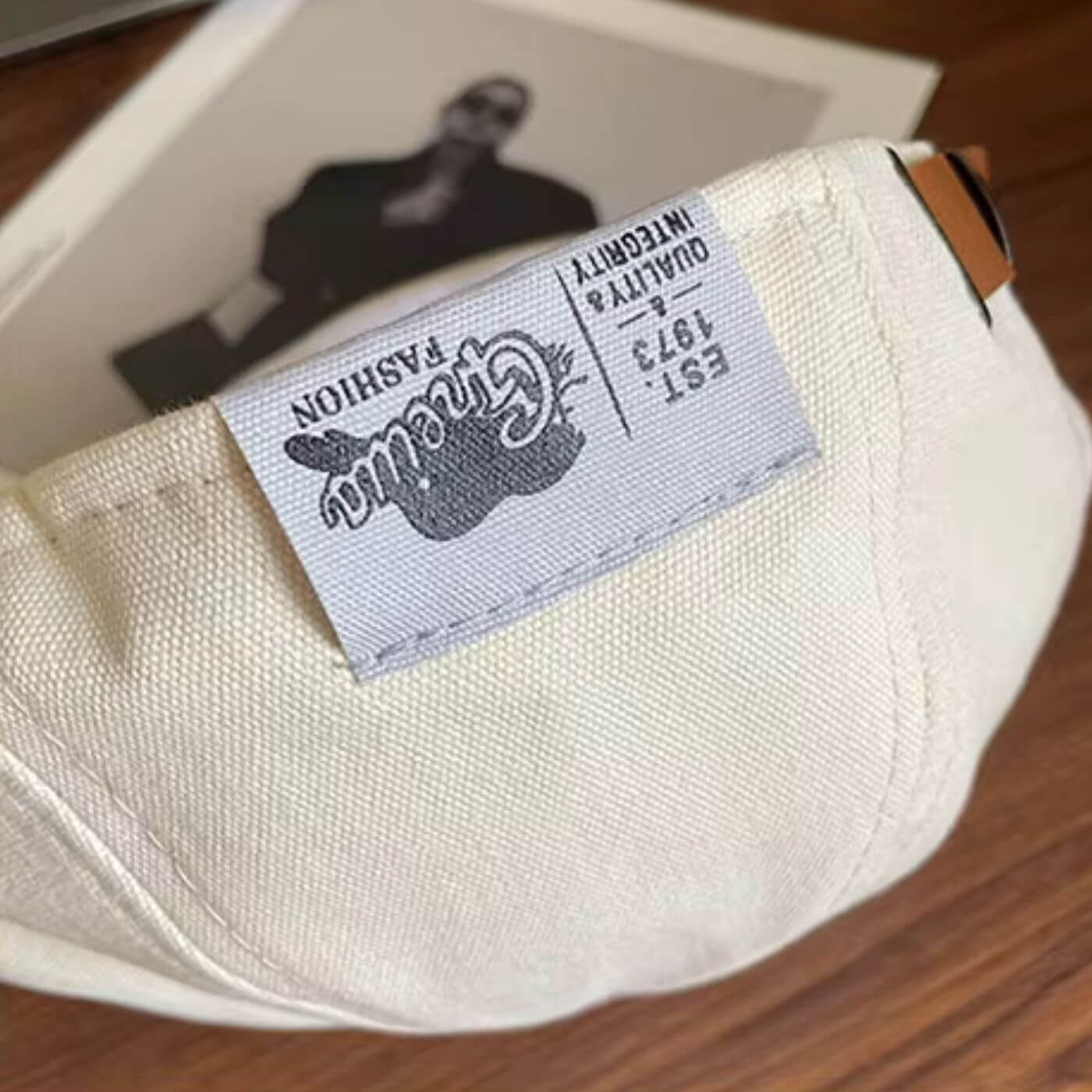 Urban – Klassisk modern basker